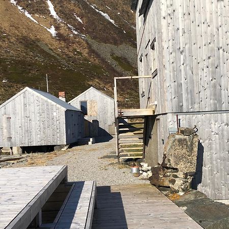 Villa Lofoten - The Farmhouse Kvalnes  Exterior foto