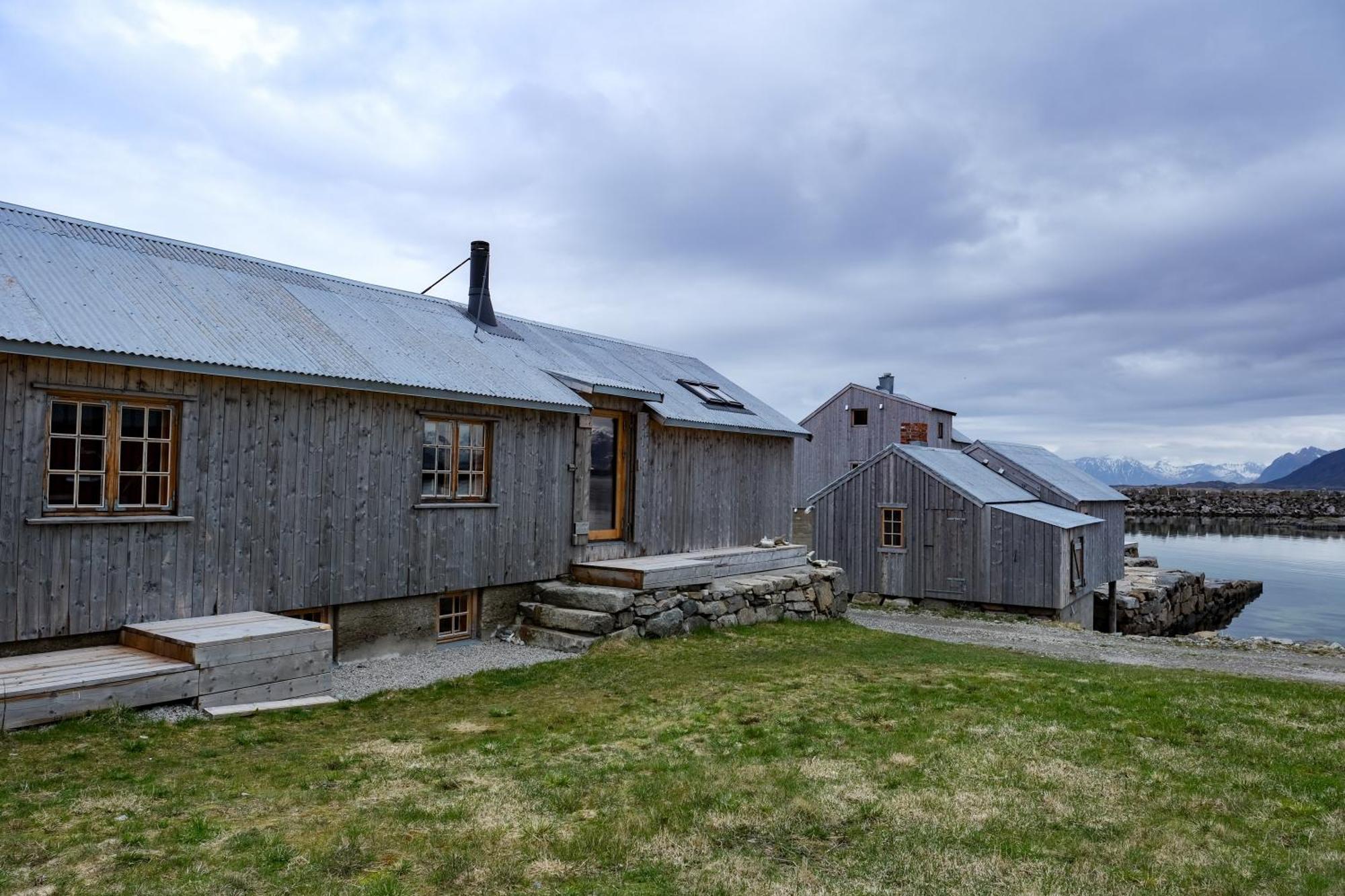 Villa Lofoten - The Farmhouse Kvalnes  Exterior foto