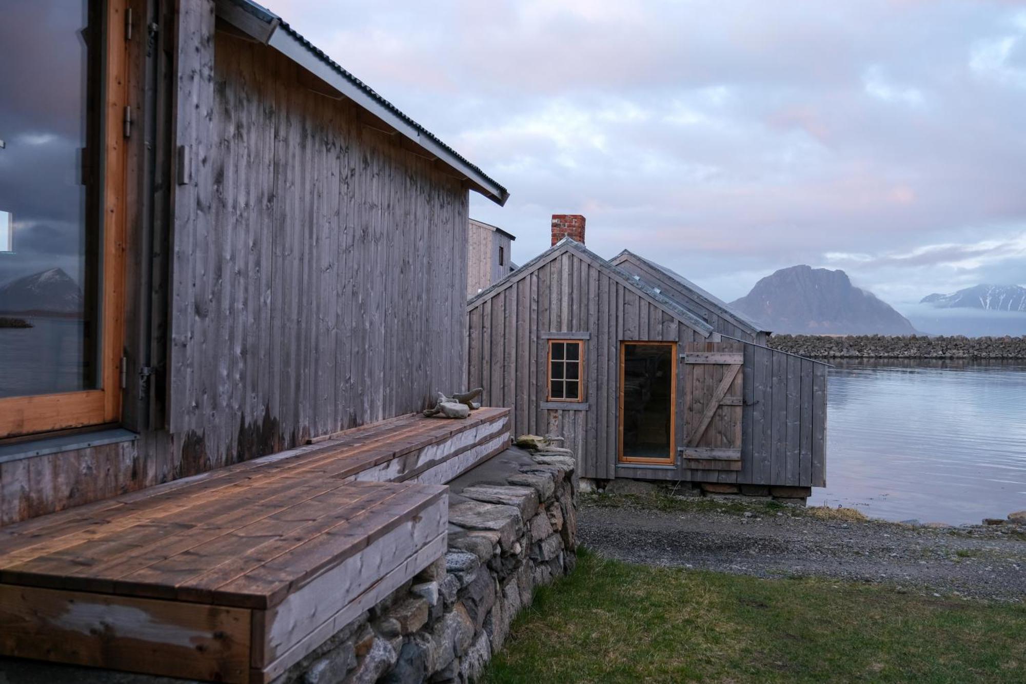 Villa Lofoten - The Farmhouse Kvalnes  Exterior foto